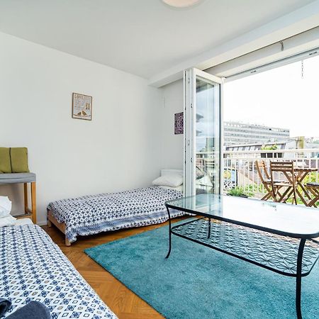 Central, Spacious, Modern 5 Bedrm Duplex W/Balcony Prague Exterior photo